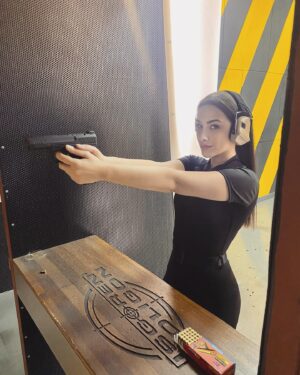 Zilan Duru Instagram - Bang bang 🔫