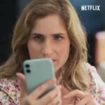 Zita Hanrot Instagram - Les gars!! On est de retour pour un épisode spécial ! Découvrez le mercredi 26 août à 00h01 sur @netflixfr 🥰😎🌸 Lova lova #plancoeur @netflixfr @sabrinaouazani @josephineose @marc_ruchmann @syrushahidi @yvan_naubron @tomdingler @guillaume__labbe @ludivinedechastenet @noemiesagliodru @julienteisseire 🌟🌟🌟