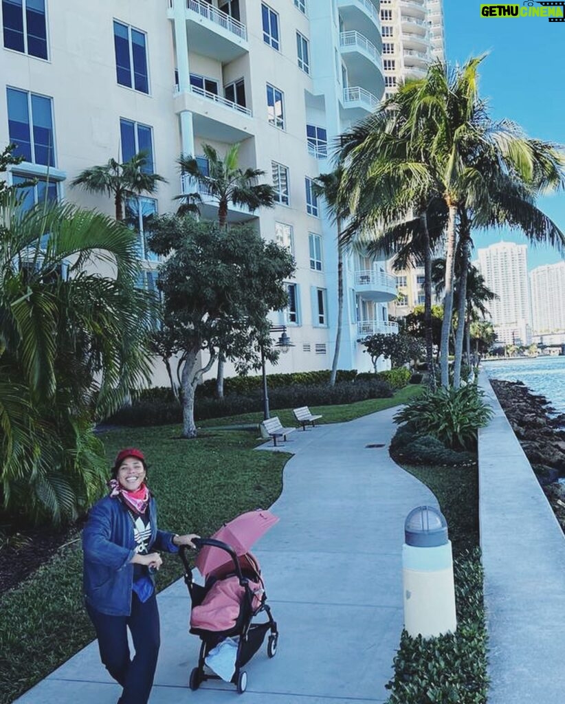 Zita Hanrot Instagram - Florida part 1 🌴🎞🌻