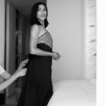 Zita Hanrot Instagram - Merci à @chanelofficial ✨🖤✨ Aux géniaux @_matthieuderrien et toute son équipe 🤍🤍 A @hugotoucas pour son œil parfait et à @nabilharlow et @gregoris pour leurs doigts de fées Au @festivaldecannes et a @nespresso.fr 🙏 Et bon dimanche soir à toutes et à tous 🤍🖤