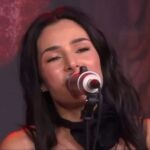 Zlata Ognevich Instagram - Акустика: БУРЕВІЯМИ Новорічна фан-зона @hitfm_ua @shumei.music @zlata.ognevich @gerald__estrada 🎙️🤍