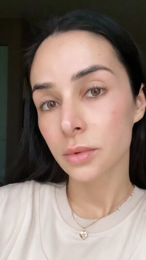 Zlata Ognevich Instagram - ‼️ ШАХРАЇ ‼️ 

Друзі 🫂 Маю для вас новину, яка мене позбавила спокою і вразила до глибини душі. 

Концертна компанія @_starlabel_ , яка займалась організацією моїх концертів, виявилась шахрайською. Її власник Тарас Доненко- абсолютно безвідповідальна людина. Його місцеперебування наразі невідоме. У зв‘язку з цими обставинами, я змушена скасувати усі заплановані концерти:

📍 МИКОЛАЇВ 25.12
📍 ЛЬВІВ 30.01
📍 УЖГОРОД 1.02
📍 ХАРКІВ 03.03
📍 КИЇВ 15.04

Окрім мене, є інші постраждалі Артисти, зокрема гурт @skaiband і його фронтмен @sob4uk ❤️‍🩹

Мені прикро, що кошти, які я планувала задонатити на ЗСУ, зникли разом з Тарасом Доненко. Його особою вже займаються юристи та правоохоронні органи. 

Зі сторони нашої команди ми докладемо максимум зусиль, щоб вирішити цю прикру ситуацію і змусити Тараса Доненко повернути усі кошти за квитки.

Дякую, що зі мною. Це дуже непрості часи, але я продовжу вірити в справедливість. 

Ваша Злата 🕊️