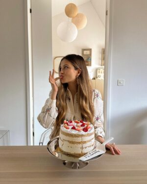 Zoë Pastelle Holthuizen Instagram - birthday weekend with lots of sugar and cuddles 👼🏼