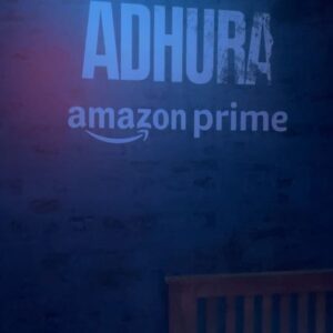 Zoa Morani Instagram - #Adhura poora hone jaa raha hai 🤭🫣👀 
7th july on @primevideoin #adhuraonprime 
Make up and hair @makeupbybablu