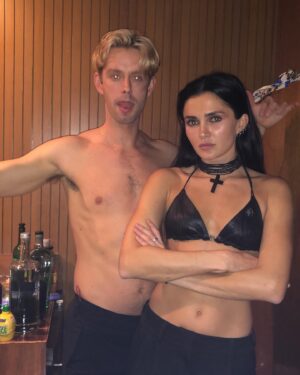 Zoe Aggeliki Instagram - Swipe til last