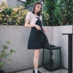 Zoie Tam Instagram - 把生活過得溫暖有趣 讓每天都以自己喜愛的方式來渡過🙃 Top @jacquemus Dress #redvalentino Accessories @artemadridofficial Shoes @sam_edelman_hk