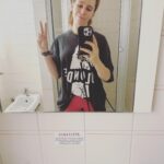 Zosia Mamet Instagram - That’s a wrap!!! 6 mos. 8 eps. So many wigs. So little sleep. Most epic cast/crew/creative team a girl could ask for. One last picante to celebrate…Ciao ciao Roma. It’s been real ✌🏻#thedecameron @netflix