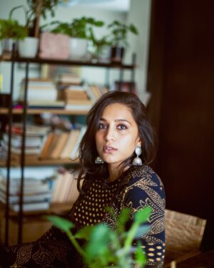 Zoya Hussain Instagram - Thank you for all the love pouring in for #GRAHAN on @disneyplushotstarvip. Been over a month now but your support is still overwhelming! Sending love back 💕