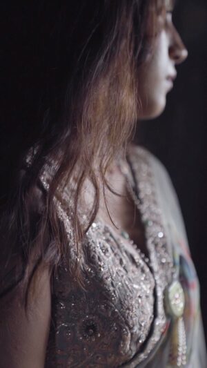 Zoya Hussain Instagram - The only thing lovelier than @mrunalinirao ‘s creations is Mrunalini herself, and the wonderful beauty makers that made this day ✨💕 

Photography @farhanhussain 
Styling @jahnvibansal 
Jewellery @moi.vibe 
MUA @leeview_makeup 
Videography @king.prawns 
Production @taniafadte