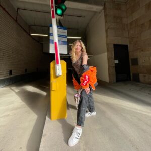 Zsá Zsá Inci Bürkle Instagram - They call me her, They call me ZAS ZAS ! 📳🗑⚡️