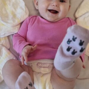 Zuzana Žilinčíková Instagram - Už žiadne vyrážky!
MonPeri plienky sú vďaka použitým materiálom hypoalergénne, a teda nevedú k žiadnemu druhu vyrážky ani u citlivej pokožky.Ku ľahkej manipulácii s plienkou pomáha 3D dizajn, kvalitné dvojité gumičky, pružný bedrový pás, indikátor vlhkosti a suchý zips.
S kódom ZUZANITA získate zľavu 15٪ na celý nákup!