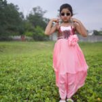 aazhiya sj Instagram – Some pink is too much pink 🩷 
.
.
.
Costume @__mona_fashion__ 
Styling @aloraa_by_jd 
MUA @seldonartistry 
Lens @teen_wid_alpha_