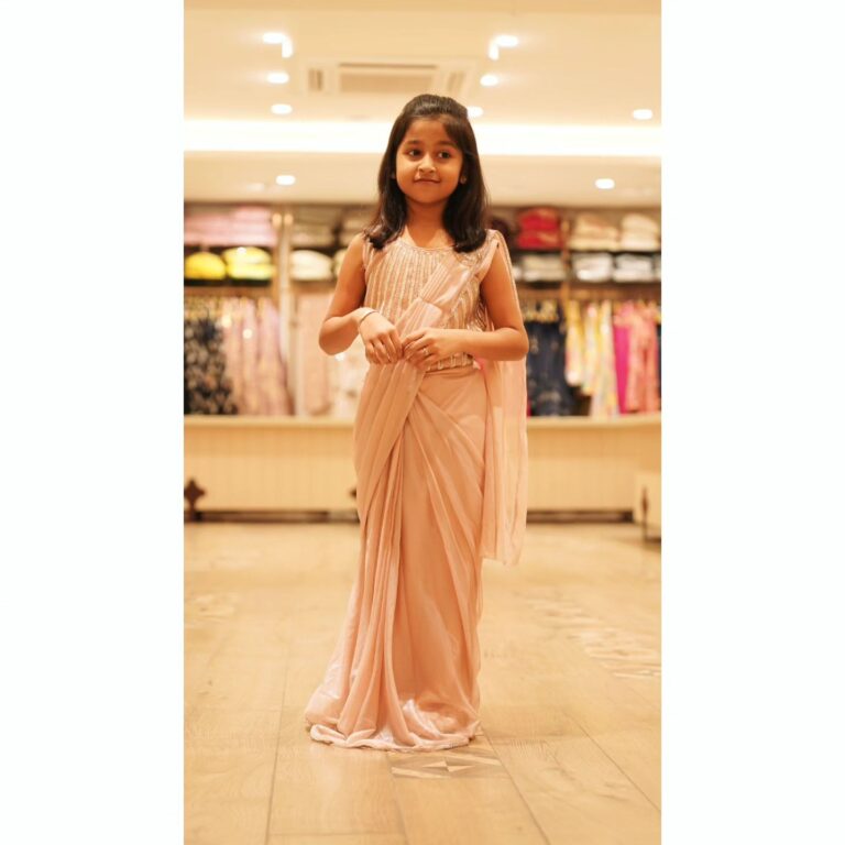 aazhiya sj Instagram - Check out these Pre drapped saree for kids from @ellfashionyoung . . . #Ellfashions #aazhiya