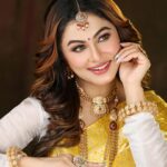 alismita goswami Instagram - 💛 Makeover @mousumi_makeup_artist Photography @kamaldeyphotography Wearing @momis_wardrobe Jewellery @jewelshine_by_momis_wardrobe