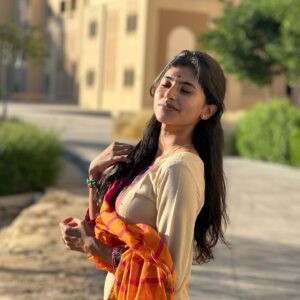 dharshini sudhakar Instagram - Some KambathuPonnu vibes 😘♥️🧿!!!