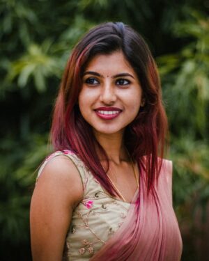 dharshini sudhakar Instagram - FT. @dharshini.offl 
.
Shot on @canonindia_official 
.
.
.
#love #saree #potrait #shoot #canon #canon80d #canon50mm14 #lightroom