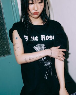 eill Instagram - 🔉🤍NEW GOODS 🤍🔉

タトゥーシールいっぱいつけたらオンナマエヨ
メンズも全然きれるビックTシャツです（＾ν＾）

3.19 Zepp diver city 初売りです！
発券完了したひと〜？🙋🤍