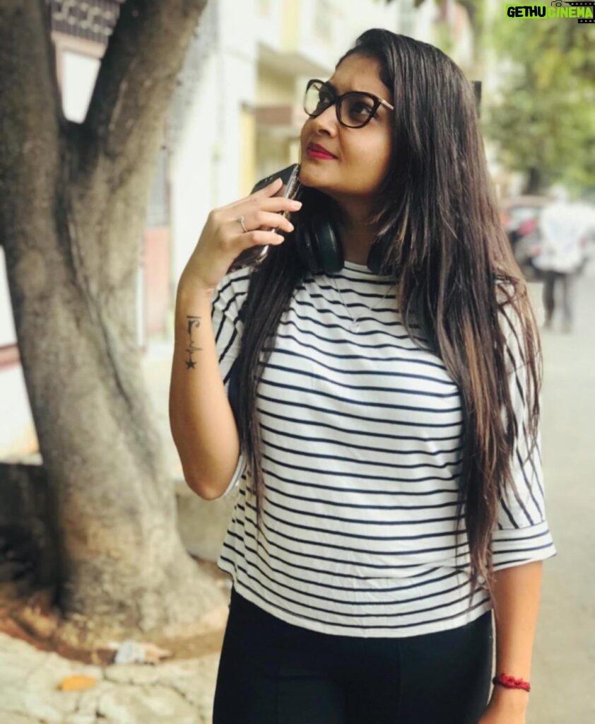 kruttika ravindra Instagram - 🤗 • • #kruttikaravindra #actress #india #post #love #instagood #instadaily #likeforlikes #trend #viral #lifestyle #kannada #kannadathi