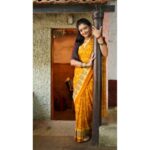 kruttika ravindra Instagram - You are My all Time Favorite Kruttikaa 🙏🙏🤗🤗 in frame : @kruttikaa__official Pic : @keshav_cameralogy #bhumigebandabhagavanta #zee #zeekannada #photographer #videographer #celebrityphotographer #banglore #kruttika #modelshoot #artist #kannadaserials #kannadathi