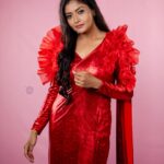 kruttika ravindra Instagram – She is compelling and She knows her worth.. ♥️🤗
Captured by: @classycaptures_official 
Costume Designer: @arulaa_by_rashmianooprao 
MUA: @makeoverby_sandhyasuvarna 
•
•
#kruttikaravindra #actress #india #karnataka #kannada #zeekannada #instagram #instagood #instadaily #instalike #photoshoot #photography #photooftheday #picoftheday #love #kannada