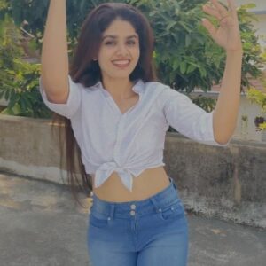 neerasethudas Instagram - Katchi sera on teracce😜

#neerasethudas #neerajasdas #southindianactress #malayalammovies #webseries #thamashapeedika #masterpiecemalayalammovie #television #emcee #katchisera #trending