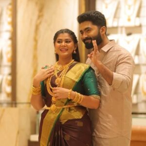 preetha reddy Instagram - Unga love story, enga super style-la! ✨

Add sparkle to your romance 💕 and accessorize your looks with captivating gold and diamond jewellery from Saravana Stores Super  Jewellery today! 💍 Now available with glittering offers and discounts! 💫

#saravanastoressuperjewellery #goldjewelery #goldjewels #goldjewellry #goldjewellers #goldjewelleryindia #goldjewellery #goldjewellerydesign #goldjewelry #goldjewelryset #goldjewel #goldbangles  #goldnecklaces #goldchains #goldnecklaceset #goldnecklaceph #goldearrings #jhumkas  #diamondchain #diamondnecklace #diamondchains #diamondearrings #diamondjewelry #diamondring #diamondplatnumz #shinebrightlikeadiamond #diamondbracelet #diamondpendant #diamondlover