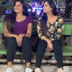 preetha reddy Instagram - Come on come on aaahaah🔥

#instagood #dailyreels#dance #laugh #trip #funnyvideos #friendship#vibing#bangalore #friendship#preethareddy #ramyanivas #trending #viral #exolorepage #trendingreels