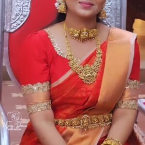 preetha reddy Instagram - Candid 🤣🤣

Saree @chitras_fashion_studio 

Jewellery @jewelhub_chennai 

Credits @_manoj_dancer

#loveyourself #love  #serialshooters #serialtime #shooting #selflove #suntv #loveyourself#positivity #candid #laughing #dailyreels#siragadikaasai #traditional#trending