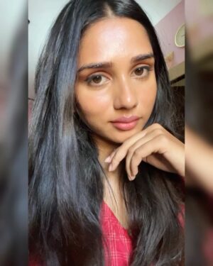 sai Dhanya Instagram - Tomato 💯 and since lot of you liked it 

#boomerang #leo #photography #face