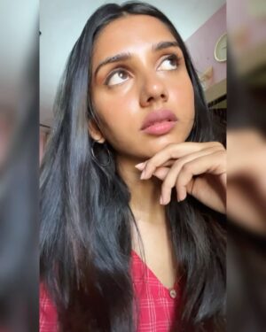 sai Dhanya Instagram - Tomato 💯 and since lot of you liked it 

#boomerang #leo #photography #face