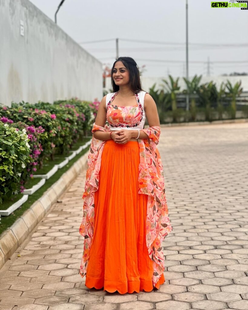 sree priya Instagram - 🧡 . . Wearing : @labelmacara