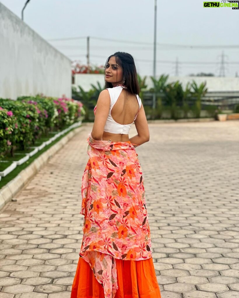 sree priya Instagram - 🧡 . . Wearing : @labelmacara