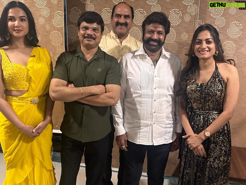 sree priya Instagram - 10years to this massive hit #legend🔥 #re-release event Ps : had a super duper conversation vth balayya babu garu yesterday for almst 3hrs @dinner .. how humble & sweetest he was 🥰 memories locked 🔒 we love you babu garu & u r unstoppable #jaybalayya ♥️ Boyapati srinu sir..this happend all bcoz u .. thnx for the first opprtunity in a huge prjct .. foreva grtful 🤗 Team legend stays in my heart foreva🫶 Outfit : @by_muladhara Hair : @kavitharao_makeupartist