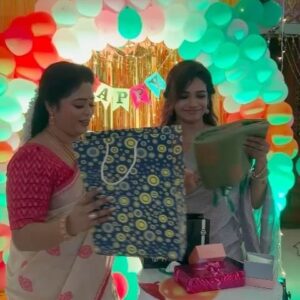 vaishnavi naaiyak Instagram - Feb-1-2024 ♥️♥️
Hey cutieee 😘 u made it special wid ur lov @_soniyasuresh_ 
.
.
.
.
#birthday #celebration #love