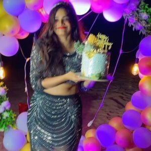 vaishnavi naaiyak Instagram - Happy birthday, Vaishu! 🎉 From being flatmates to becoming the most important people in each other's lives, you've grown to mean so much to me. 

You know I really really love from my heart ❤️ 
.
.
.
.
.
.
.
#reels #explore #birthday #viral #pudhuvasantham #suntv #suntvserial #ethirneechal #ethirneechalsuntv #tamiltrending #birthdaygirl