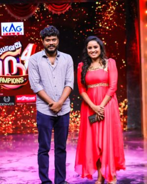 vj Santhiya Instagram - Happy birthday ayyaa 😍💐🤝
@manikabali87 

#smilemore #spreadlove #anbeysivam