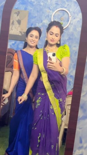 vj Santhiya Instagram - Mmmmm mmm mmmm mmmm mm 🔥😈

Saree from @avs_.fashions 

#ayan #honeyhoney #sometrending