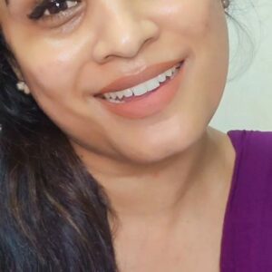 vj Santhiya Instagram - சிலரின் வருகையாலே வாழ்க்கை 
அழகாய் மாறுகிறது!!! - அவள்🤍

#smilemore #soundsanthiya #spreadlove #anbeysivam #avalsanthiya #liveyourbestlife #ownvoice