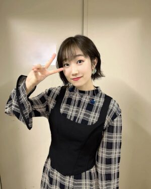 田所梓 Instagram - 昨日の #転スライブ の衣装！
スタイリングはつばちゃんさん @tsubasashimoda でした🩵私の好みを分かられすぎている…🤤

#azusatadokoro 
#tadokoroazusa
#田所あずさ
#転スラ
#tensura
