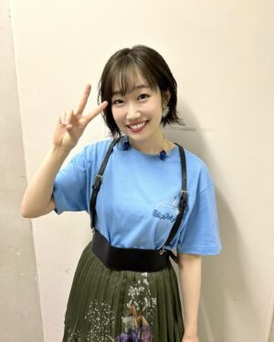 田所梓 Instagram - 昨日の #転スライブ の衣装！
スタイリングはつばちゃんさん @tsubasashimoda でした🩵私の好みを分かられすぎている…🤤

#azusatadokoro 
#tadokoroazusa
#田所あずさ
#転スラ
#tensura