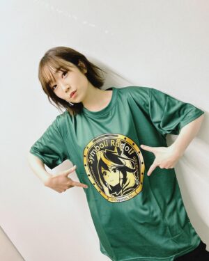 田所梓 Instagram - サントリー様からいただいた
ボス×ウマ娘プリティーダービー
オリジナルTシャツ🐴💚

#シンボリルドルフ
#ウマ娘
#BOSS
#azusatadokoro 
#tadokoroazusa
#田所あずさ