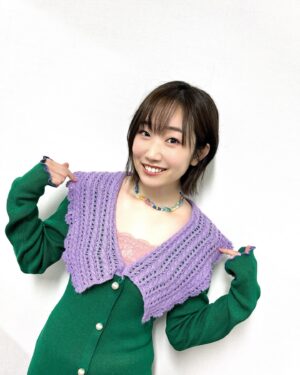田所梓 Instagram - 今日の衣装！なんと2着も🙌
スタイリングはつばちゃんさん @tsubasashimoda 
メイクは尾関さんでした！

緑に紫ってかわいいね〜！

#azusatadokoro 
#tadokoroazusa
#田所あずさ