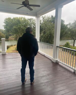 A.J. Buckley Instagram - BIG NEWS !!! @thechicmamas and I bought a house in South Carolina 🍾🍾 . We have been dreaming of owning a home together for such a long time. Im proud of how hard we worked to get here and look forward to all the new memories we will make with our 3 kids . 
The house needs a little bit of work and we could not be happier to have the help of my old buddy @darrenkeefe and his interior design partner @krystine_edwards 

Thank you LA for an amazing 25yrs I will miss my family out here dearly.  Thank you to the Robinsons the most, for encouraging us to make the move.  Love you guys !! 

#thebuckleyrenovation