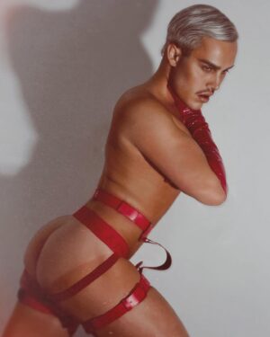 A'Whora Instagram - always be a savage on Valentine’s Day! 💋  #savagexfenty 

Wear full men’s lingerie by @savagexfenty ❤️
#gifted