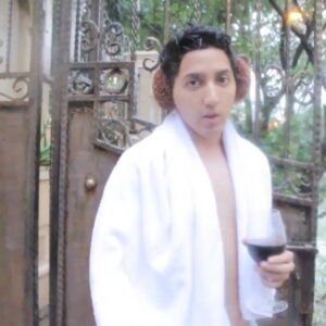 Aaron Ashab Instagram - pagi pagi enaknya jacuzzi-an dulu lur. #thankgoditsfriday