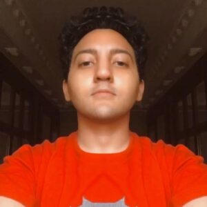Aaron Ashab Instagram - are you team symmetry or team asymmetry?