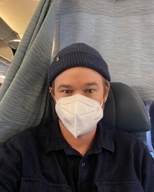 Aaron Ashmore Instagram - Last trip to Winnipeg for the new show SkyMed I’ve been working on. It’s been a blast but I’m glad to be finished with all this pandemic travelling. Stay safe my friends!