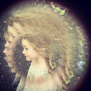 Aaron Ashmore Instagram - The many sides of Esme.