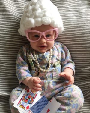 Aaron Ashmore Instagram - Throw back to Esme’s first Halloween. What a cutie pie Granny she was.