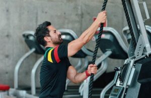 Aarón Balderi Instagram - Estoy construyendo el hábito de recordarme cada día que SÍ puedo. 💪🏼 @adidasmx